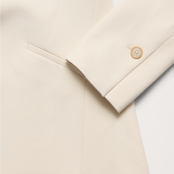 NWT Banana Republic Hyper Transition Crème White Refined Blazer Size 6. - Picture 6 of 10